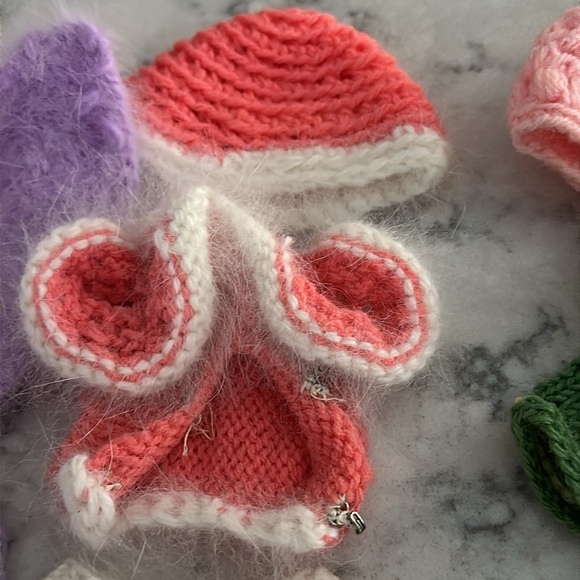 Doll with extras in Collector Hollie Hobbie Case - Picture 5 of 12